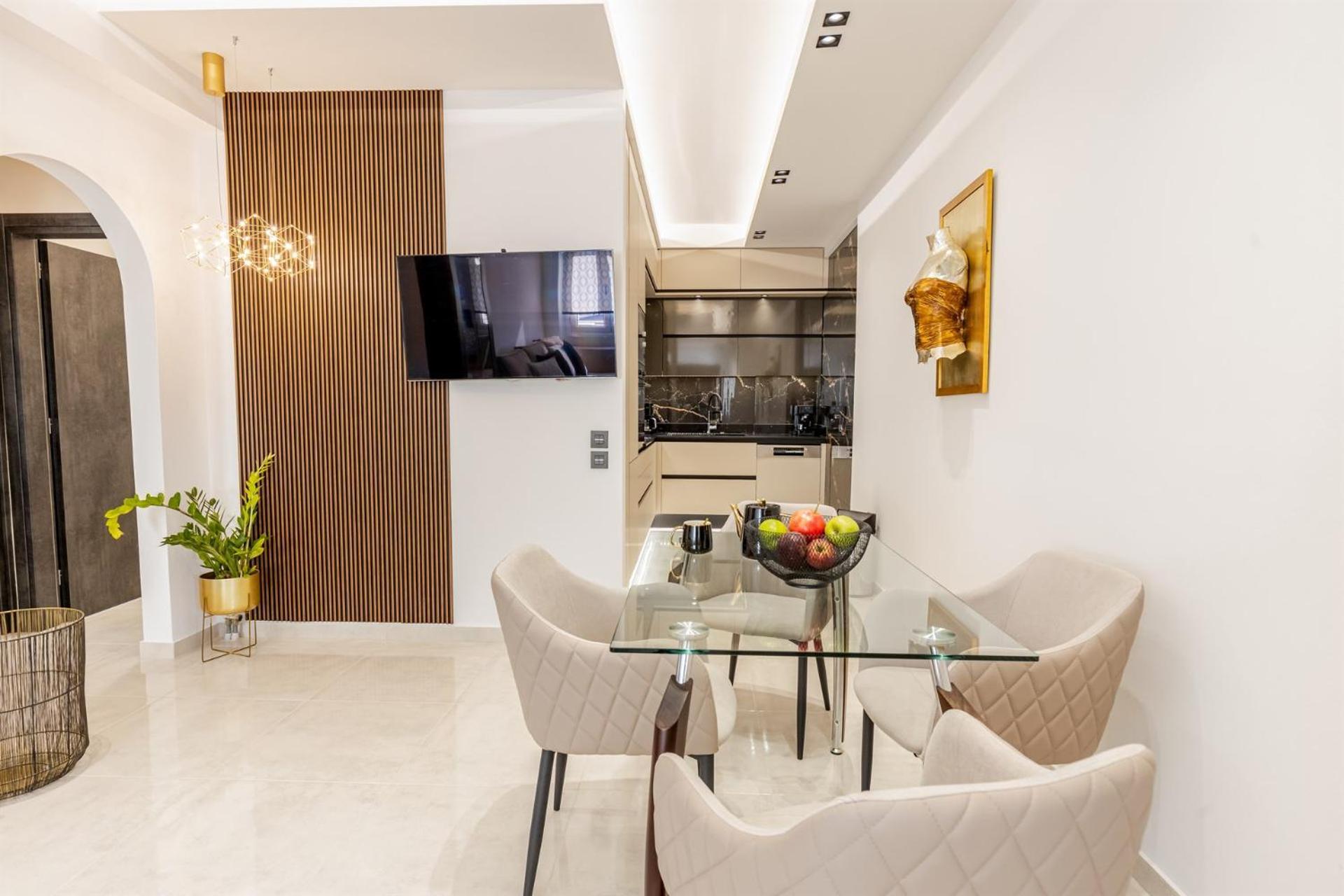 Vivian's Luxury