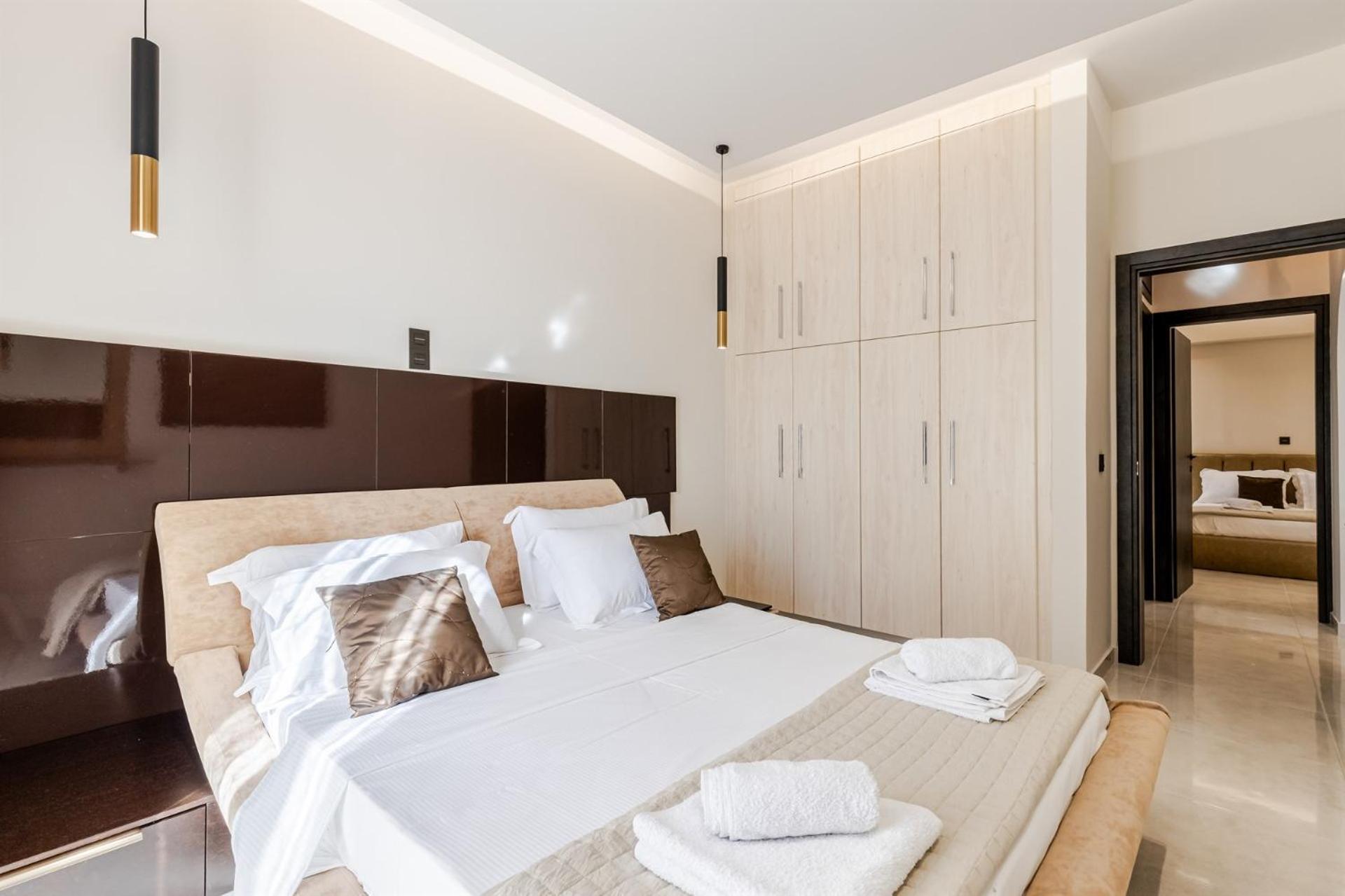 Vivian's Luxury Monemvasia